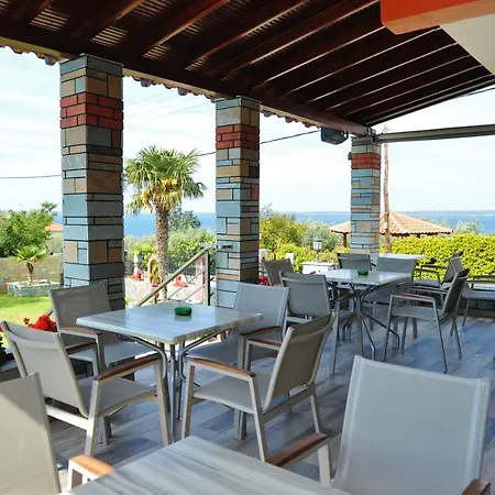 Sunday 아파트 게라크니