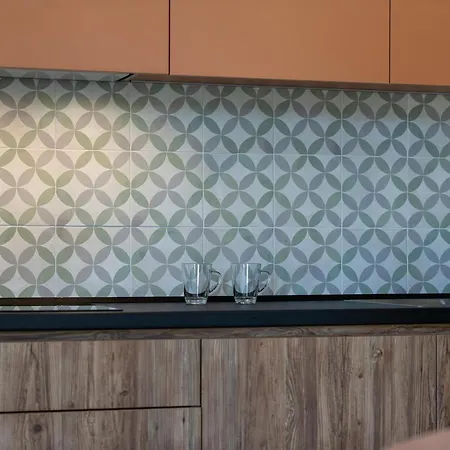 아파트 Sunday 게라크니