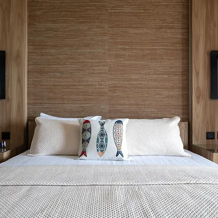 Sunday Apartment *